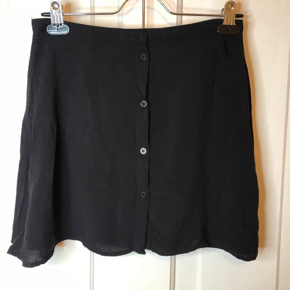 3 for $20 - NWOT Black Divided Mini Skirt